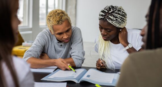 pexels-monstera-6238045